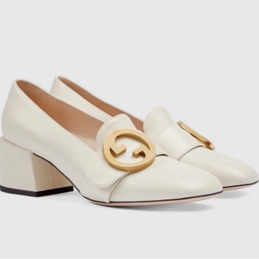 NWT Gucci Women's Mystic White Loafers with Gold Emblem US 10